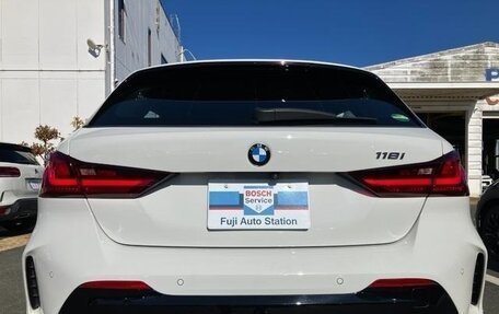 BMW 1 серия, 2021 год, 1 750 000 рублей, 10 фотография