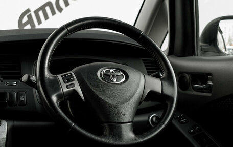 Toyota ISis I, 2010 год, 1 290 000 рублей, 14 фотография