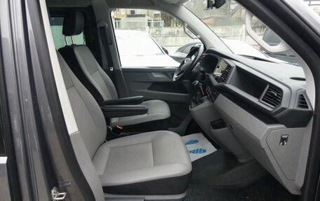 Volkswagen Transporter T6 рестайлинг, 2022 год, 3 400 000 рублей, 7 фотография