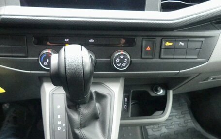 Volkswagen Transporter T6 рестайлинг, 2022 год, 3 400 000 рублей, 6 фотография