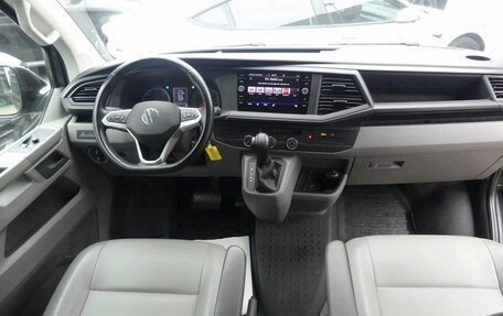 Volkswagen Transporter T6 рестайлинг, 2022 год, 3 400 000 рублей, 14 фотография