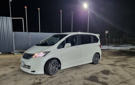 Honda Freed I, 2011 год, 1 260 000 рублей, 2 фотография