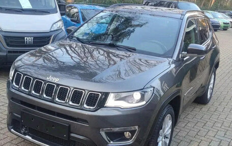 Jeep Compass II, 2021 год, 1 500 000 рублей, 1 фотография