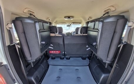 Honda Freed I, 2011 год, 1 260 000 рублей, 16 фотография