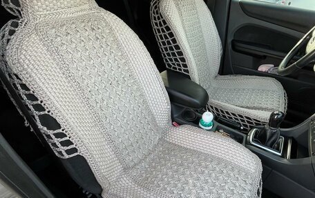 Ford Focus II рестайлинг, 2006 год, 585 000 рублей, 17 фотография