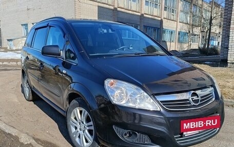 Opel Zafira B, 2011 год, 660 000 рублей, 3 фотография