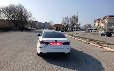 KIA Optima IV, 2018 год, 1 100 000 рублей, 7 фотография