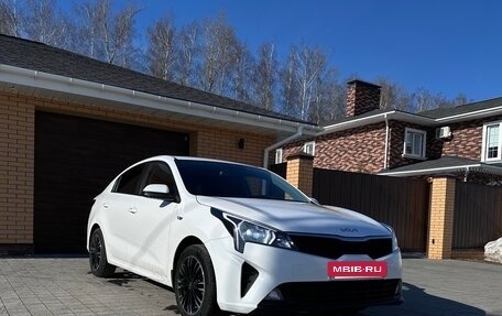 KIA Rio IV, 2021 год, 1 850 000 рублей, 10 фотография