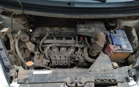 Mitsubishi Colt VI рестайлинг, 2005 год, 280 000 рублей, 19 фотография