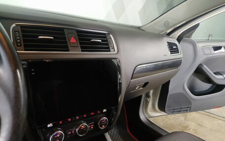 Volkswagen Jetta VI, 2012 год, 1 119 000 рублей, 7 фотография