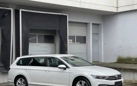Volkswagen Passat B8 рестайлинг, 2021 год, 2 540 000 рублей, 5 фотография