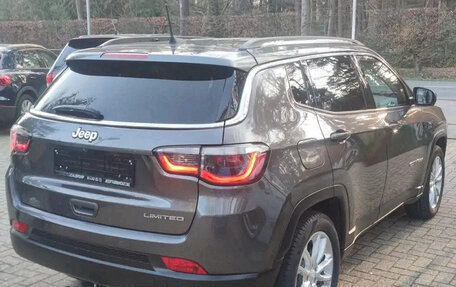 Jeep Compass II, 2021 год, 1 500 000 рублей, 4 фотография