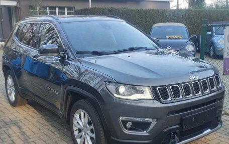 Jeep Compass II, 2021 год, 1 500 000 рублей, 5 фотография