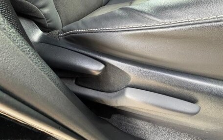 Toyota Noah III, 2018 год, 2 850 000 рублей, 34 фотография