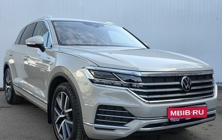 Volkswagen Touareg III, 2021 год, 7 400 000 рублей, 3 фотография