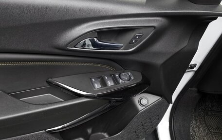 Chevrolet Trax, 2023 год, 2 049 000 рублей, 9 фотография