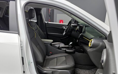 Chevrolet Trax, 2023 год, 2 049 000 рублей, 13 фотография