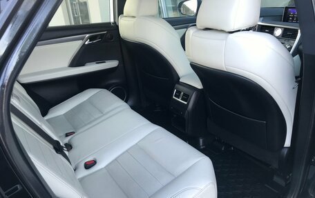 Lexus RX IV рестайлинг, 2016 год, 4 390 000 рублей, 8 фотография