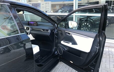 Lexus RX IV рестайлинг, 2016 год, 4 390 000 рублей, 30 фотография