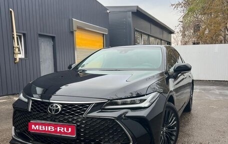 Toyota Avalon, 2022 год, 4 900 000 рублей, 1 фотография