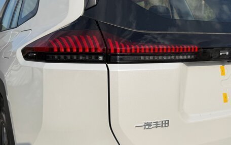 Toyota RAV4, 2026 год, 4 900 000 рублей, 11 фотография