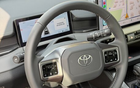 Toyota RAV4, 2026 год, 4 900 000 рублей, 14 фотография