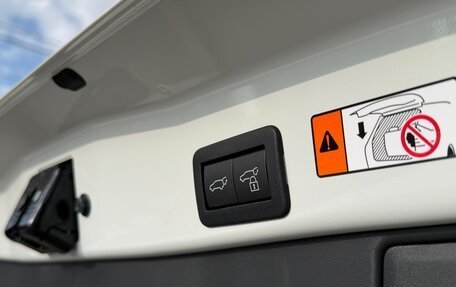 Toyota RAV4, 2026 год, 4 900 000 рублей, 27 фотография