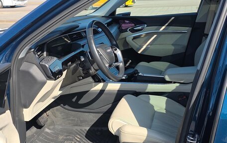 Audi e-tron I, 2020 год, 5 600 000 рублей, 9 фотография