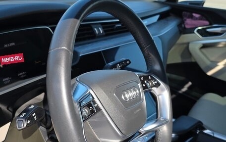 Audi e-tron I, 2020 год, 5 600 000 рублей, 13 фотография