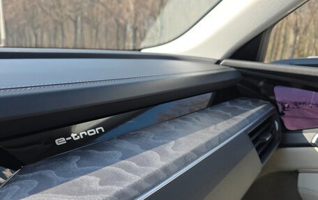 Audi e-tron I, 2020 год, 5 600 000 рублей, 26 фотография