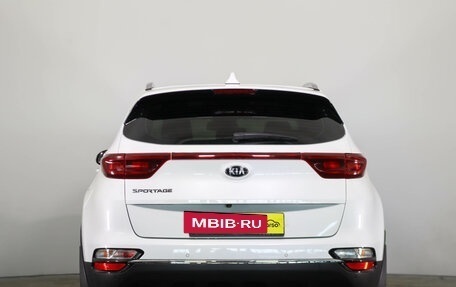 KIA Sportage IV рестайлинг, 2021 год, 2 359 000 рублей, 6 фотография