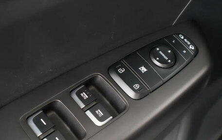 KIA Sportage IV рестайлинг, 2021 год, 2 359 000 рублей, 23 фотография