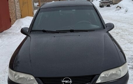 Opel Vectra B рестайлинг, 1998 год, 350 000 рублей, 1 фотография