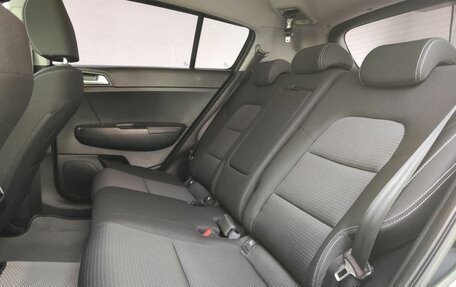 KIA Sportage IV рестайлинг, 2019 год, 1 899 000 рублей, 15 фотография