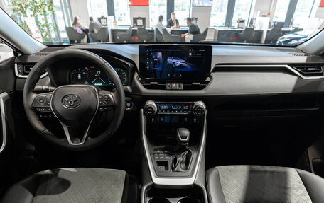 Toyota RAV4, 2025 год, 5 090 000 рублей, 17 фотография