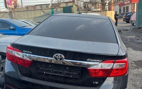 Toyota Camry, 2012 год, 650 000 рублей, 2 фотография