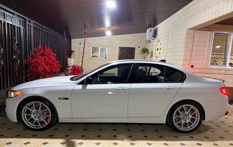 BMW 5 серия, 2010 год, 1 900 000 рублей, 9 фотография