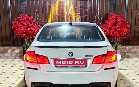 BMW 5 серия, 2010 год, 1 900 000 рублей, 12 фотография