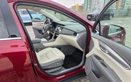 Cadillac XT5 I рестайлинг, 2016 год, 2 850 000 рублей, 13 фотография