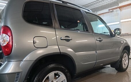 Chevrolet Niva I рестайлинг, 2019 год, 960 000 рублей, 24 фотография