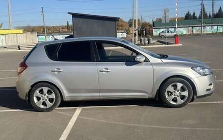 KIA cee'd I рестайлинг, 2010 год, 720 000 рублей, 2 фотография