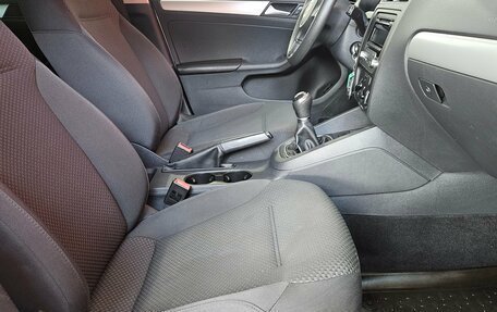 Volkswagen Jetta VI, 2013 год, 1 050 000 рублей, 12 фотография