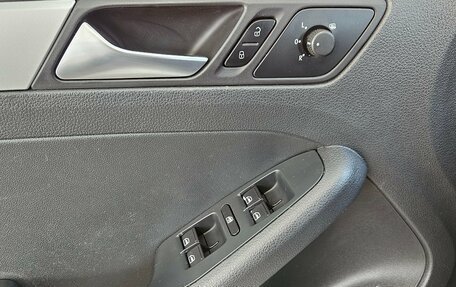 Volkswagen Jetta VI, 2013 год, 1 050 000 рублей, 14 фотография