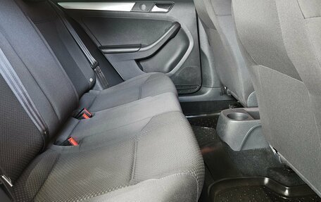 Volkswagen Jetta VI, 2013 год, 1 050 000 рублей, 13 фотография