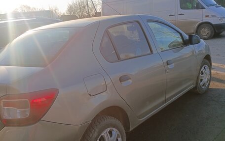 Renault Logan II, 2015 год, 350 000 рублей, 6 фотография