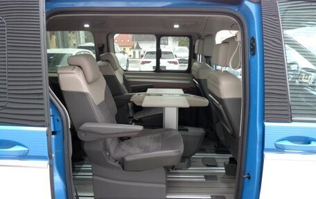 Volkswagen Multivan, 2023 год, 10 790 000 рублей, 10 фотография