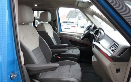 Volkswagen Multivan, 2023 год, 10 790 000 рублей, 6 фотография