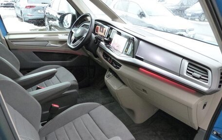 Volkswagen Multivan, 2023 год, 10 790 000 рублей, 5 фотография