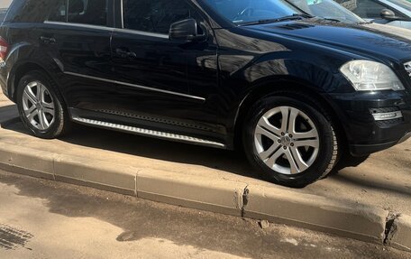 Mercedes-Benz M-Класс, 2010 год, 1 378 000 рублей, 2 фотография