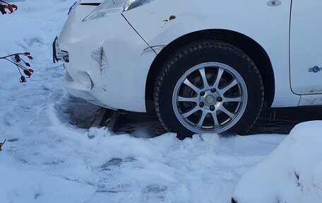 Nissan Leaf I, 2012 год, 380 000 рублей, 2 фотография